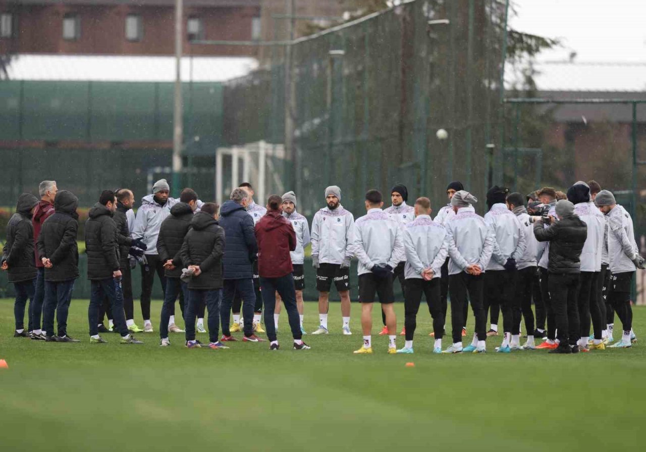 Trabzonspor’da yeni yönetim ilk maçına çıkıyor