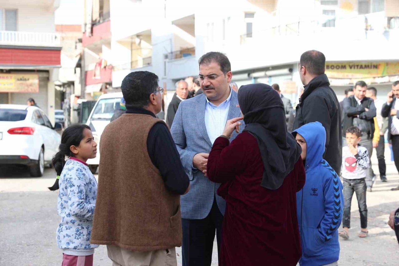 Vali Ayhan ve Canpolat Karşıyaka’da incelemelerde bulundu