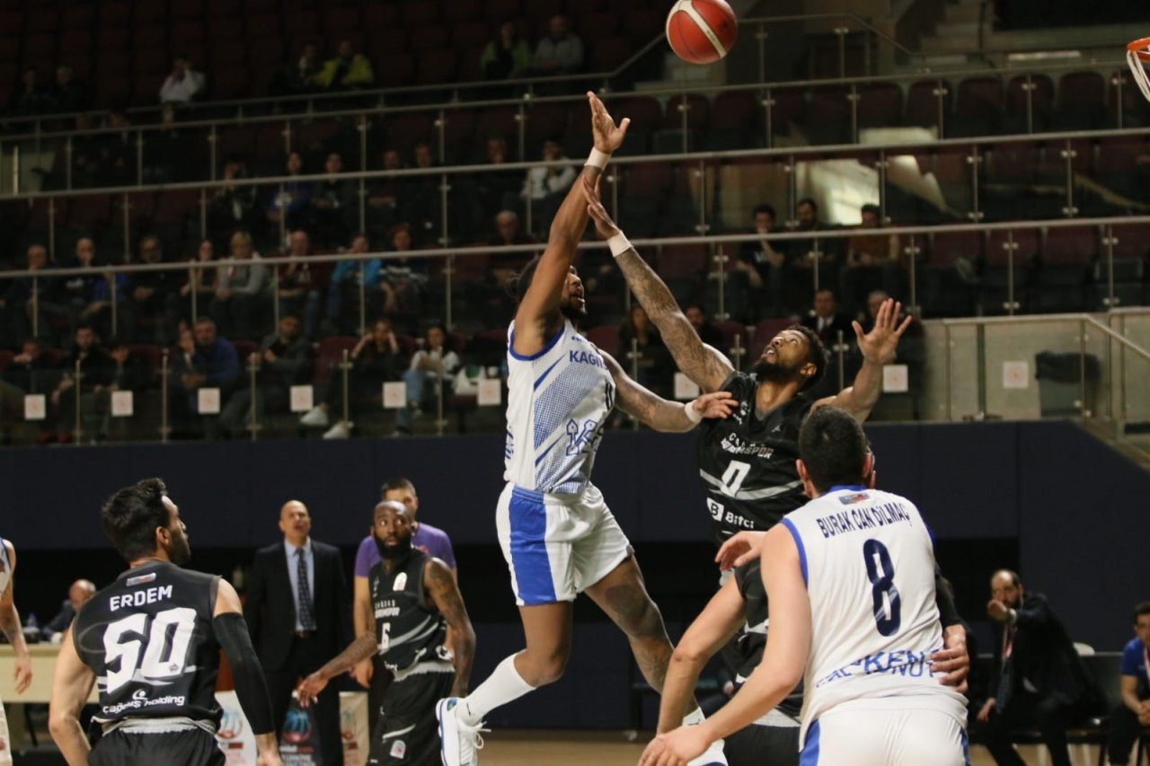 Türkiye Basketbol Ligi: Kocaeli BŞB Kağıtspor: 77 - Çağdaş Bodrumspor: 92