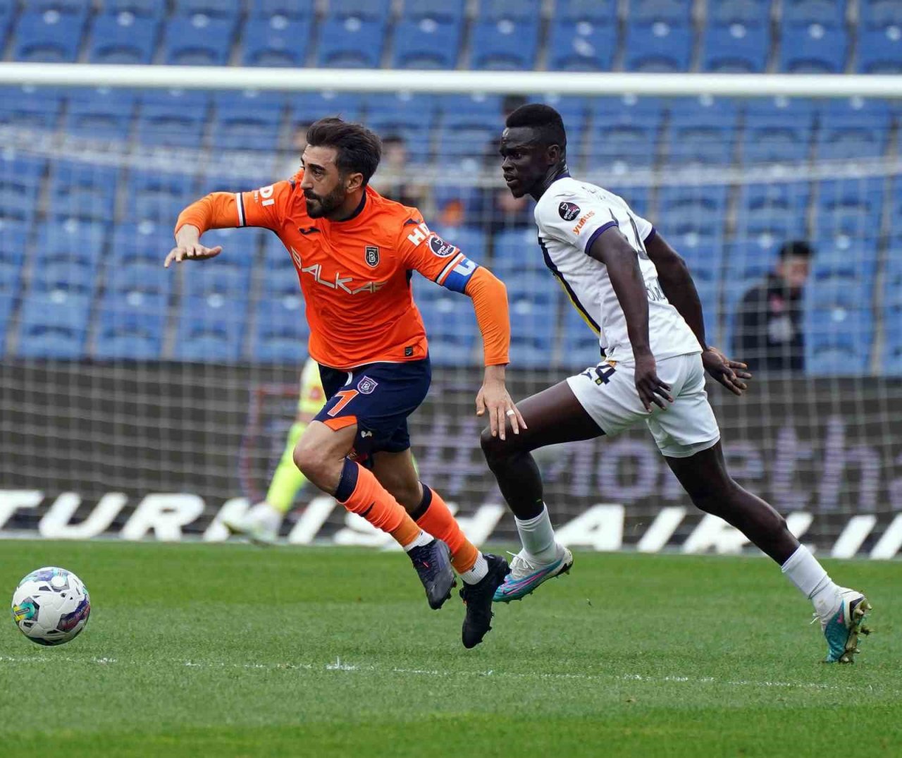 Spor Toto Süper Lig: Başakşehir: 1 - MKE Ankaragücü: 0 (İlk yarı)