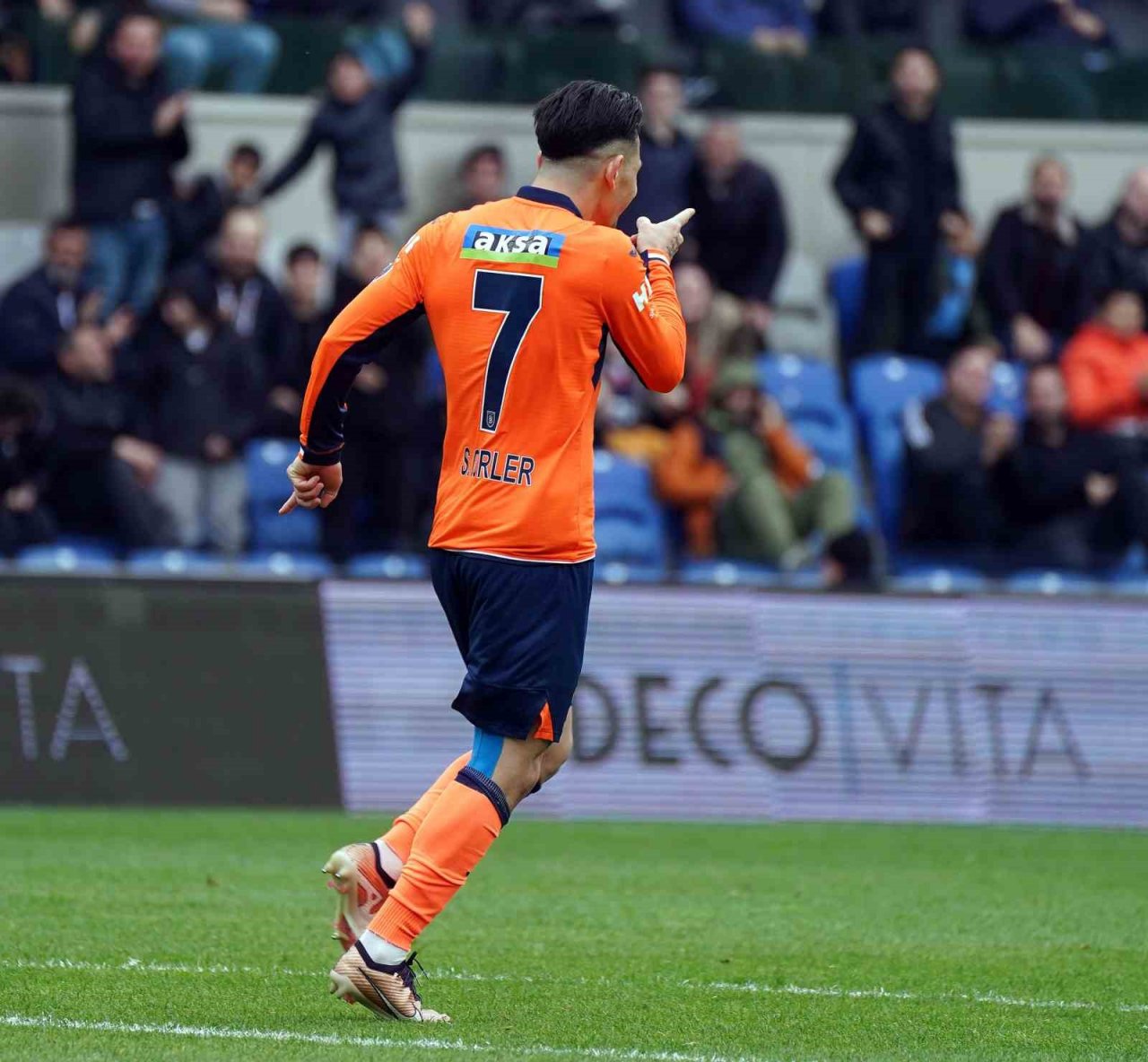 Spor Toto Süper Lig: Başakşehir: 1 - MKE Ankaragücü: 0 (İlk yarı)