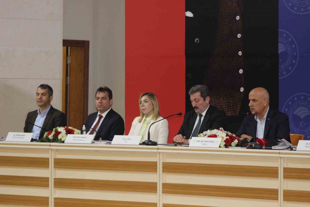 Tarım ve Orman Bakanı Kirişci: "(Tarım ve Orman Kanunu) Bu devrim niteliğinde bir kanundur"