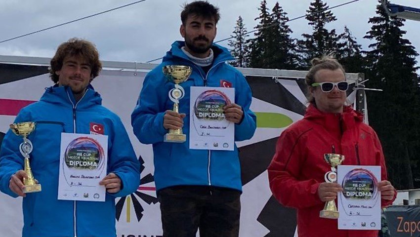 ETÜ’lü kayakçıların uluslararası büyük başarısı