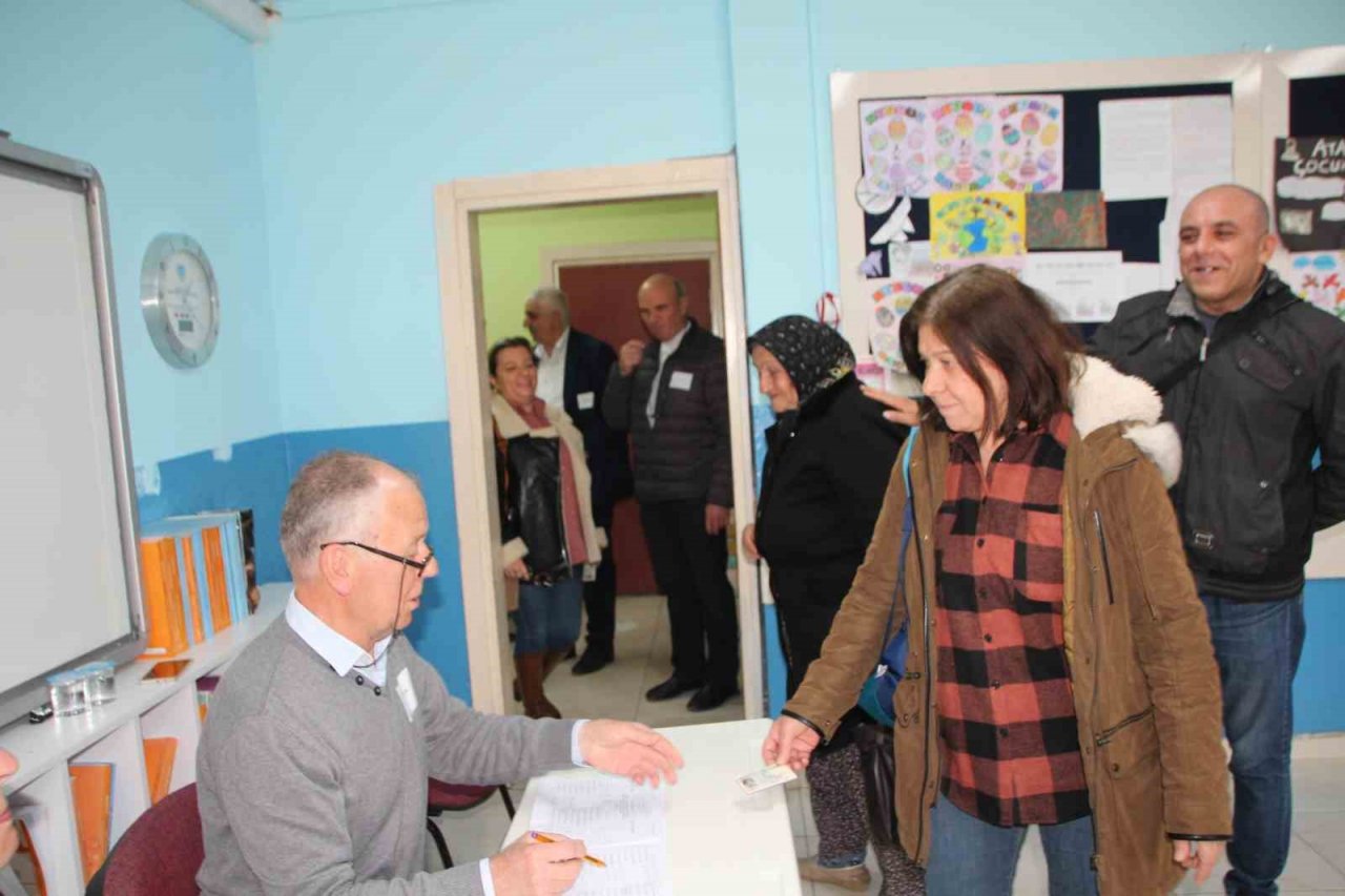 Bilecik’te çifte vatandaşlar Bulgaristan genel seçimleri için sandığa gitti