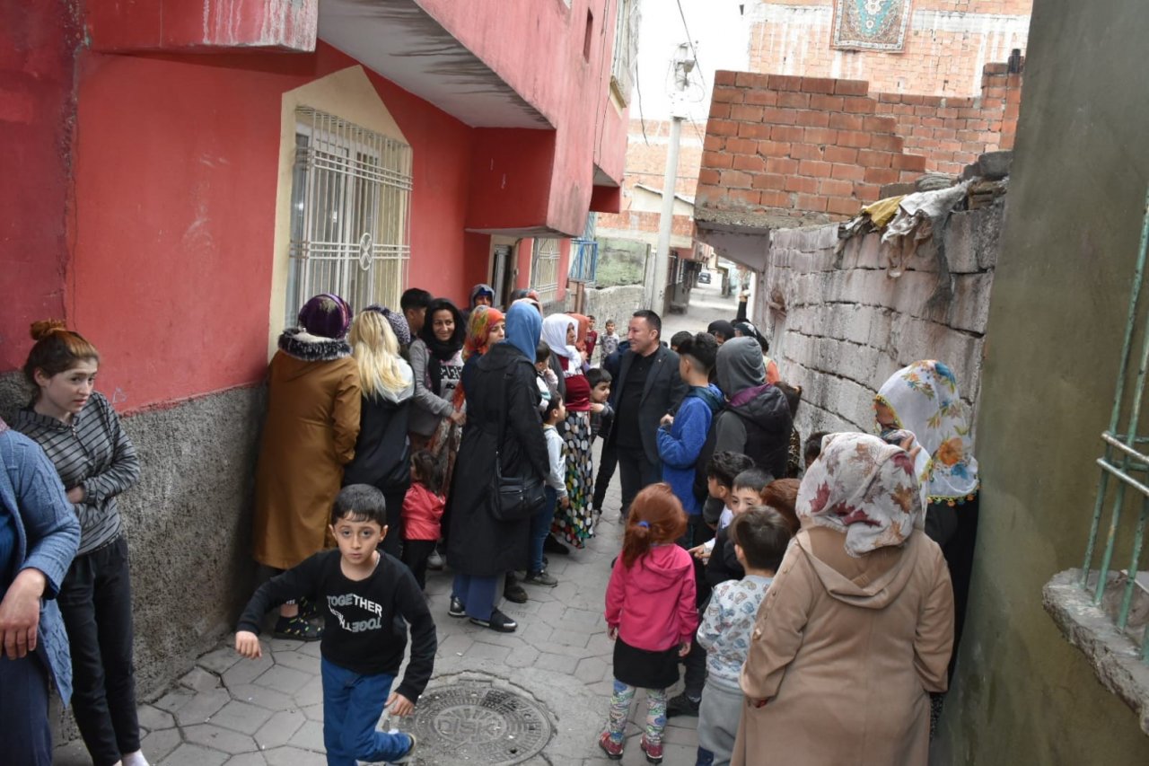Bağlar Belediye Başkanı Beyoğlu vatandaşla bir araya geldi