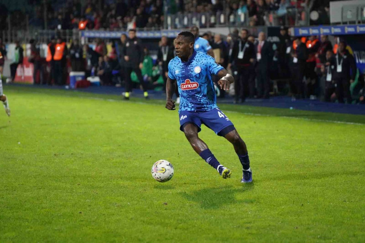 Spor Toto 1. Lig: Çaykur Rizespor: 0 - Bandırmaspor: 0