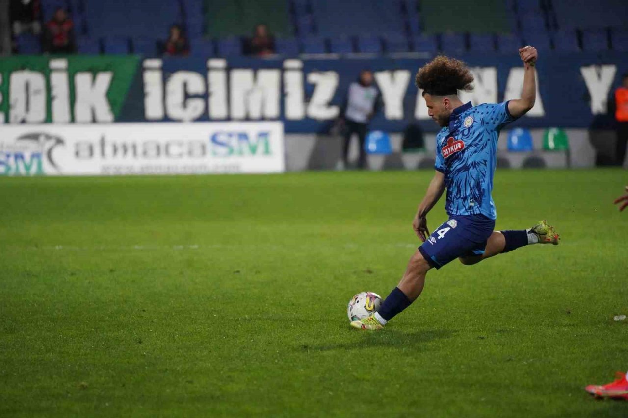 Spor Toto 1. Lig: Çaykur Rizespor: 0 - Bandırmaspor: 0