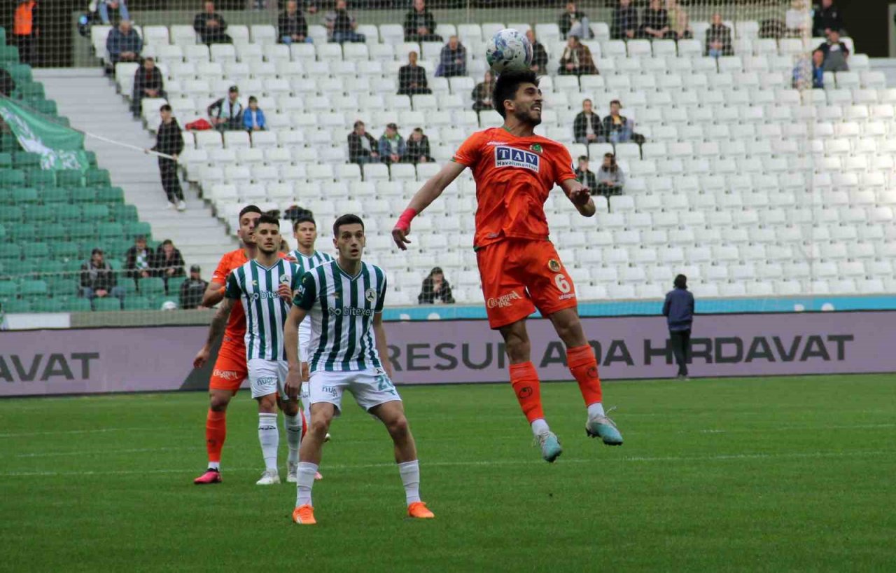 Spor Toto Süper Lig: Giresuspor: 2 - Alanyaspor: 2 (Maç sonucu)