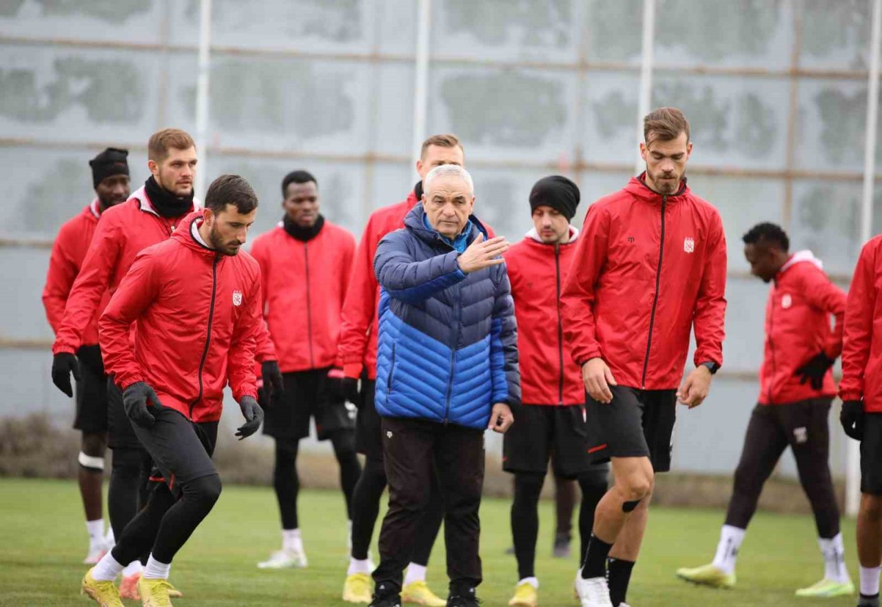 Sivasspor, Başakşehir maçı hazırlıklarını sürdürdü