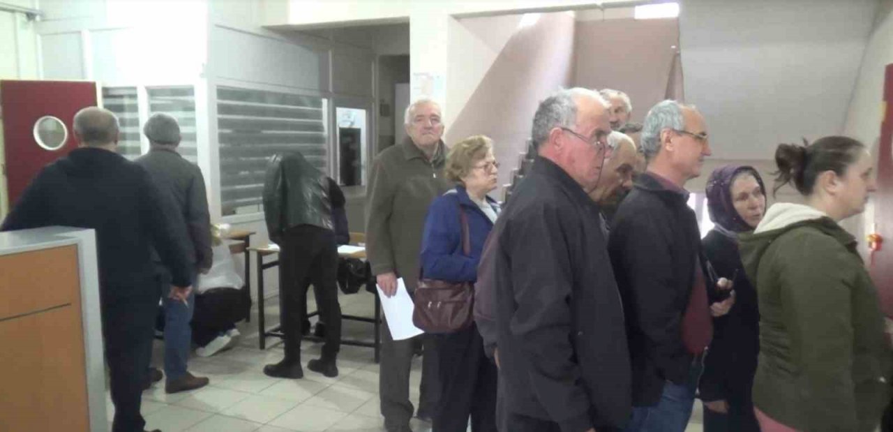 Tekirdağ’da yaşayan çifte vatandaşları oylarını kullandı