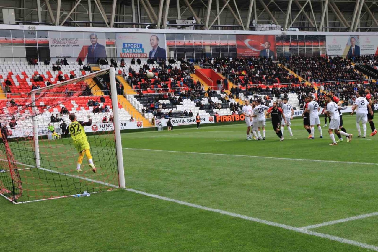 TFF 2. Lig: 24Erzincanspor: 2 - Nazilli Belediyespor: 0