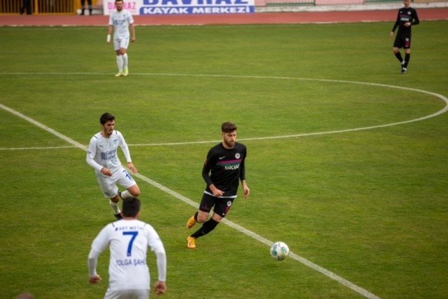 TFF 2. Lig: Isparta 32 Spor: 1 - Arnavutköy Belediye Gençlikspor: 2