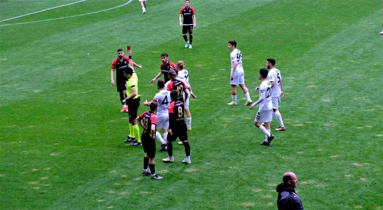 TFF 2. Lig: 24Erzincanspor: 2 - Nazilli Belediyespor: 0