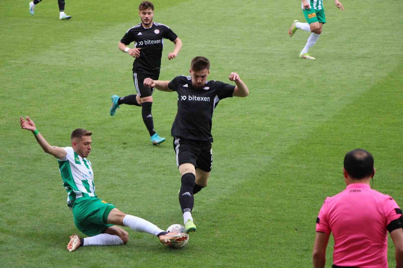 TFF 3. Lig: Amasyaspor: 0 - Karaköprü Belediyespor: 0