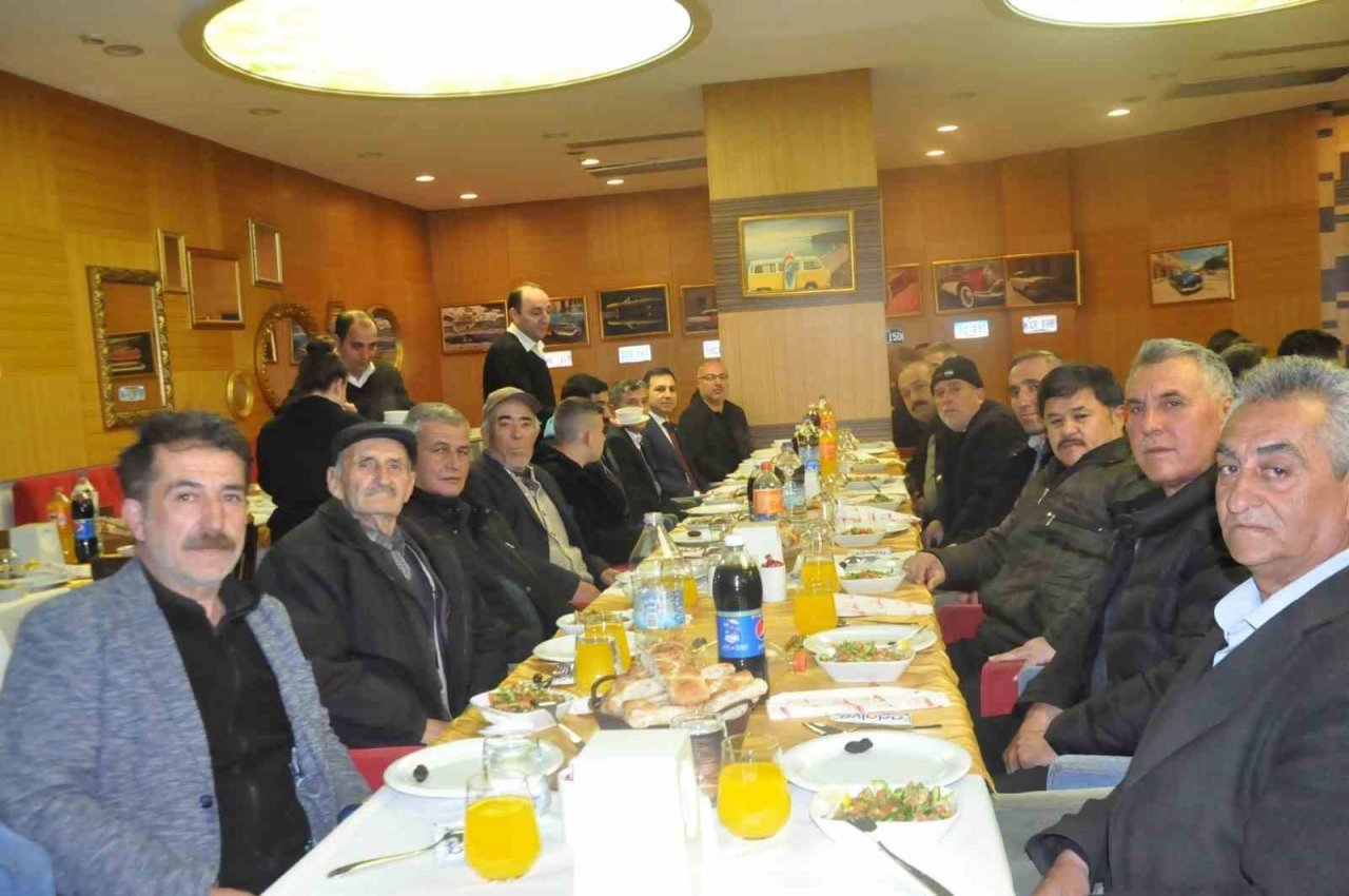 Kaymakam Sülün, muhtarlarla iftarda bir araya geldi