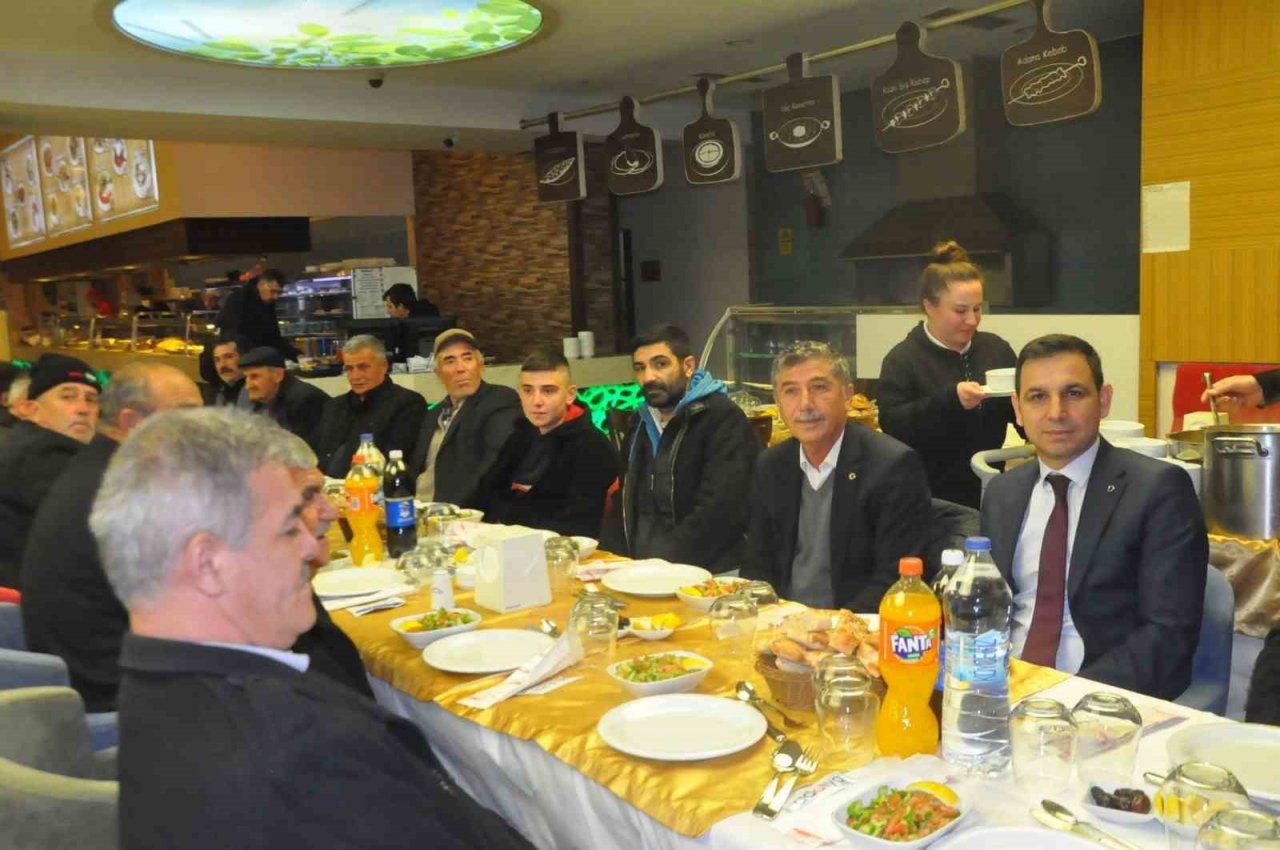 Kaymakam Sülün, muhtarlarla iftarda bir araya geldi