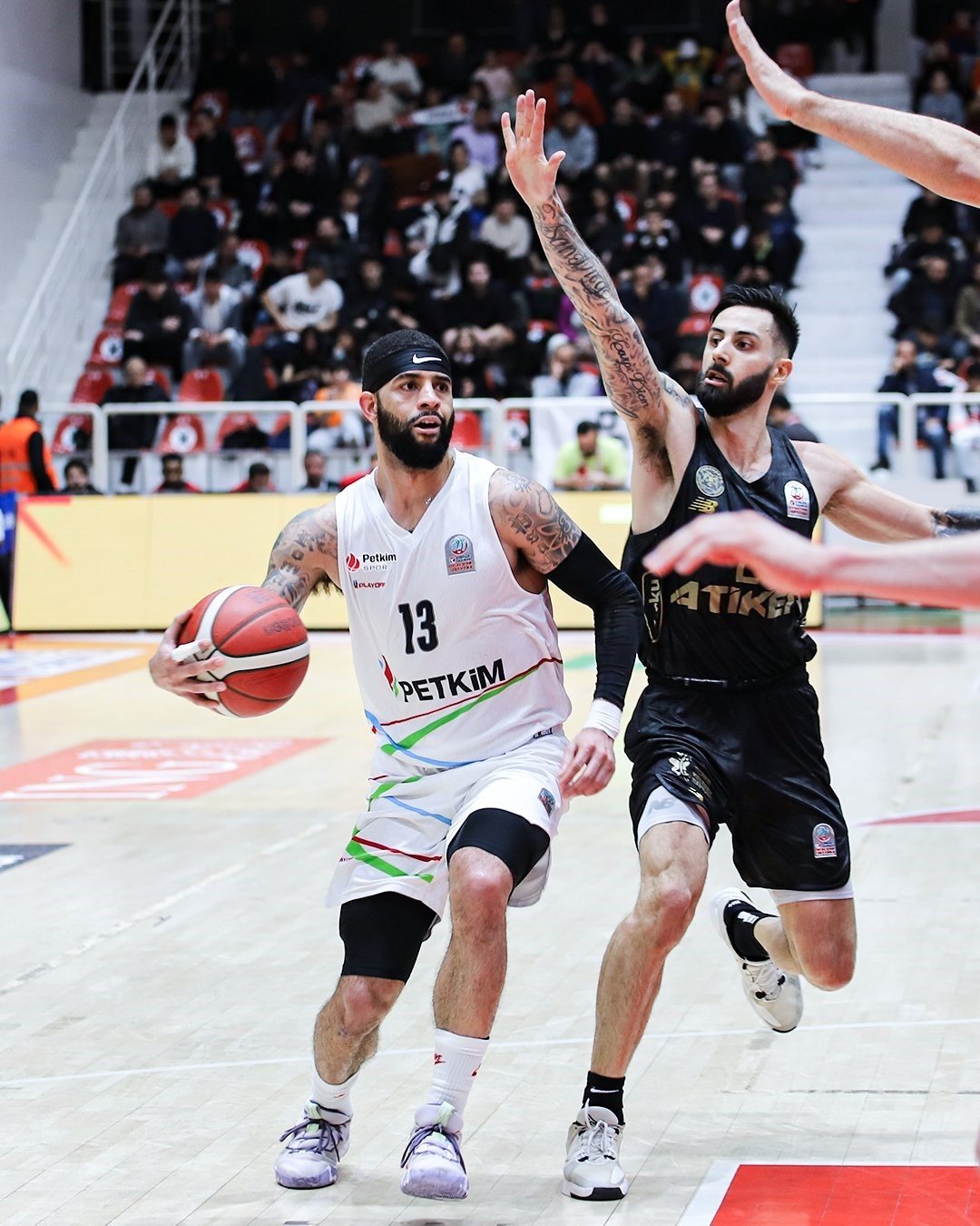 Aliağa Petkimspor, taraftarı önünde kazanmaya devam ediyor