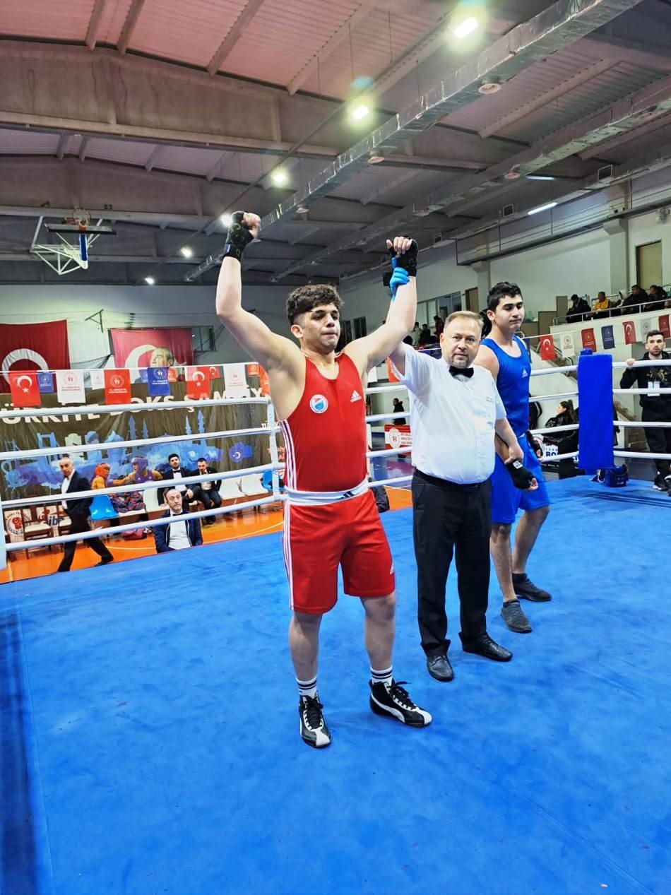 Dilovası Belediyespor’un genç sporcusu Türkiye 3’üncüsü oldu