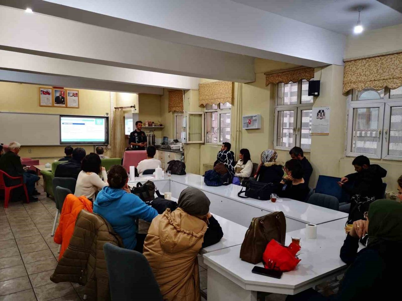 Diyarbakır’da uyuşturucuya karşı anne ve anne adaylarına eğitim verildi