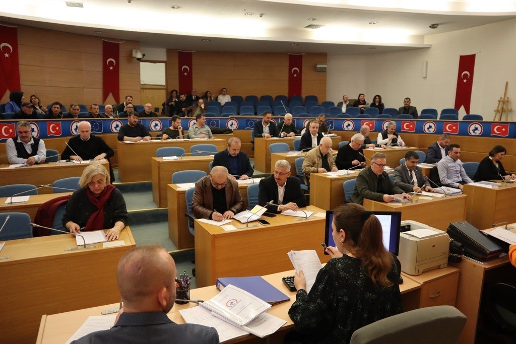 Meclis 34 gündem maddesini görüştü