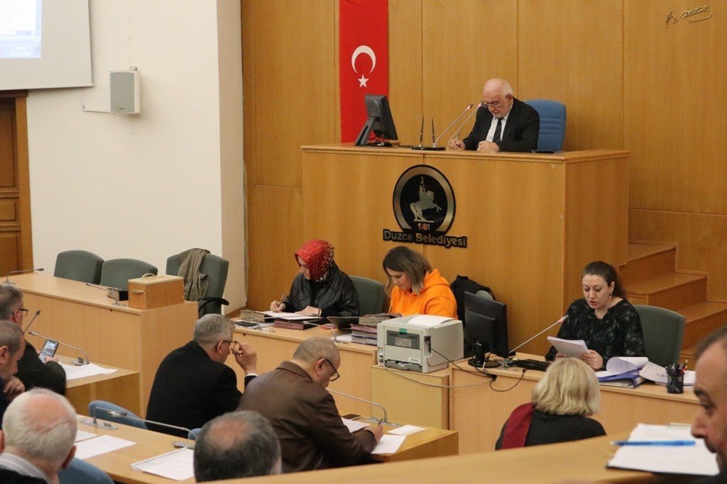 Meclis 34 gündem maddesini görüştü