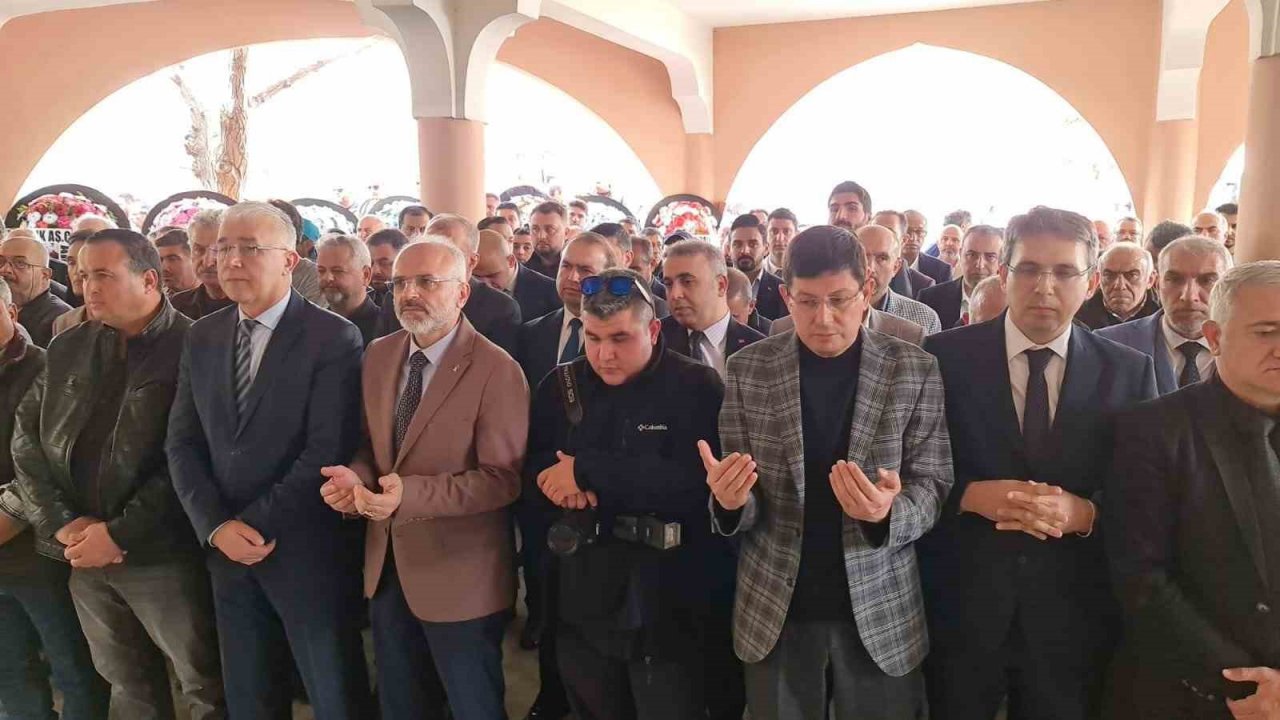 Ertürk’ün annesi son yolculuğuna uğurlandı