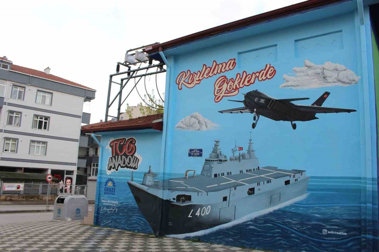 Trafo binası TOGG ve Kızılelma ile süslendi