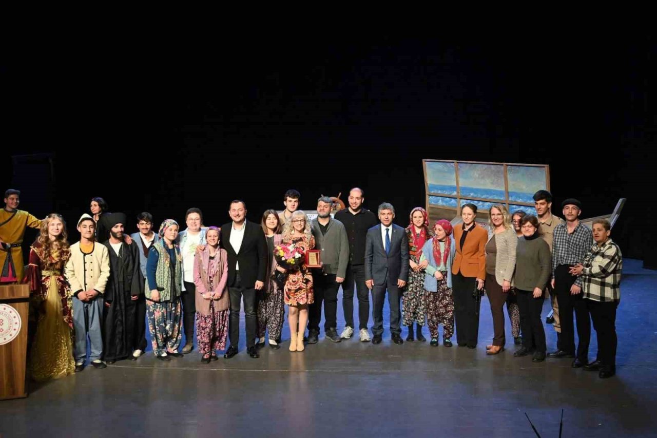 Şanlı Tarihini Sahneye Taşı Liselerarası Tiyatro Yarışması sonuçlandı