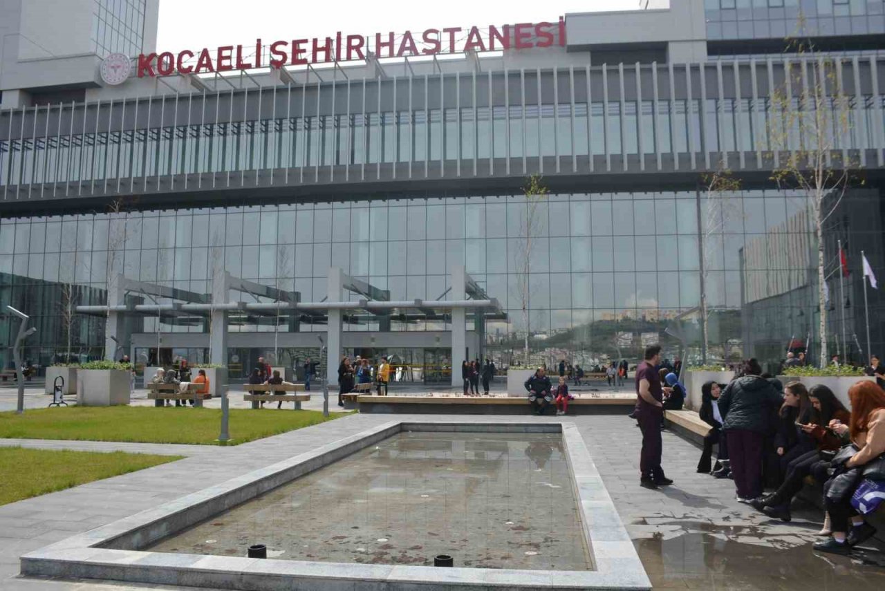 Beklenen gün geldi, Kocaeli’ye sınıf atlatacak dev tesiste hasta kabulü başladı