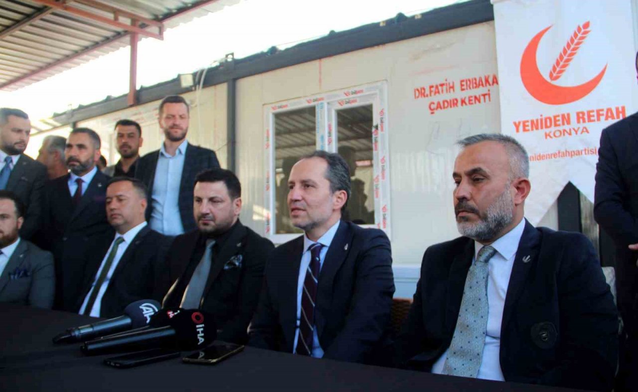 Fatih Erbakan, Hatay’da depremzedelerle bir araya geldi