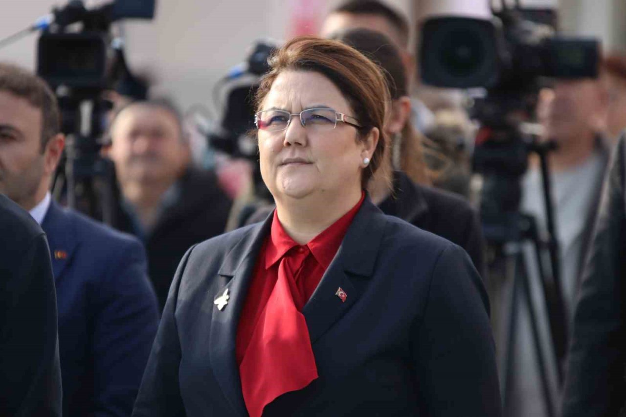 Bakan Yanık: "2002 yılından bugüne kamuda çalışan engelli memur sayısı 12 kat artırılarak 65 bin 662’ye ulaştı"