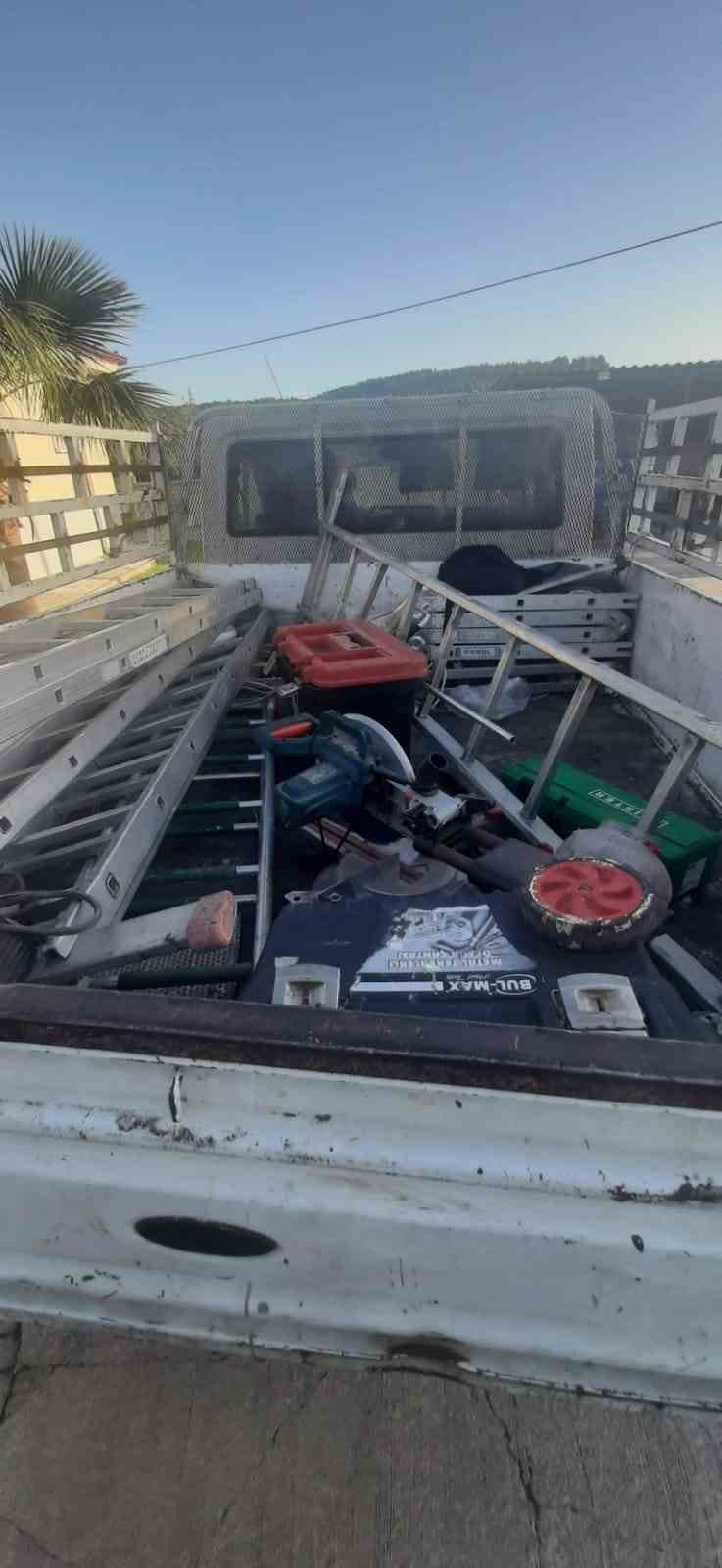 Azılı mazot hırsızları jandarmadan kaçamadı