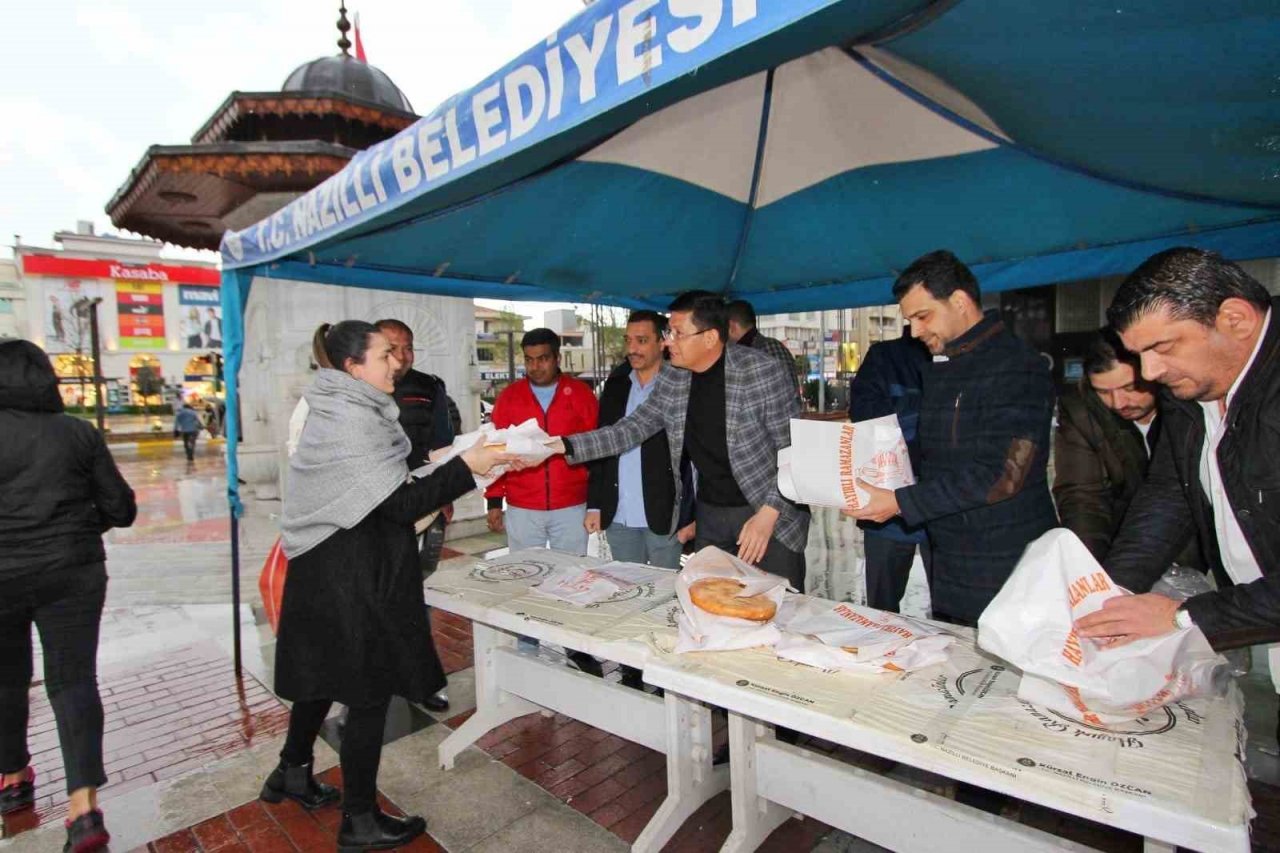 Nazilli Belediyesi Başbuğ Türkeş için hayır yaptı