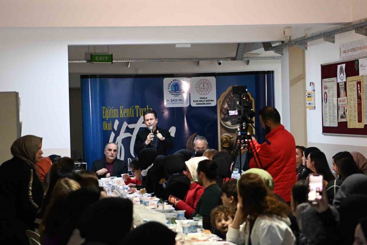 Başkan Yazıcı, okullardaki öğrenci ve velileri ile iftar programında bir araya geliyor