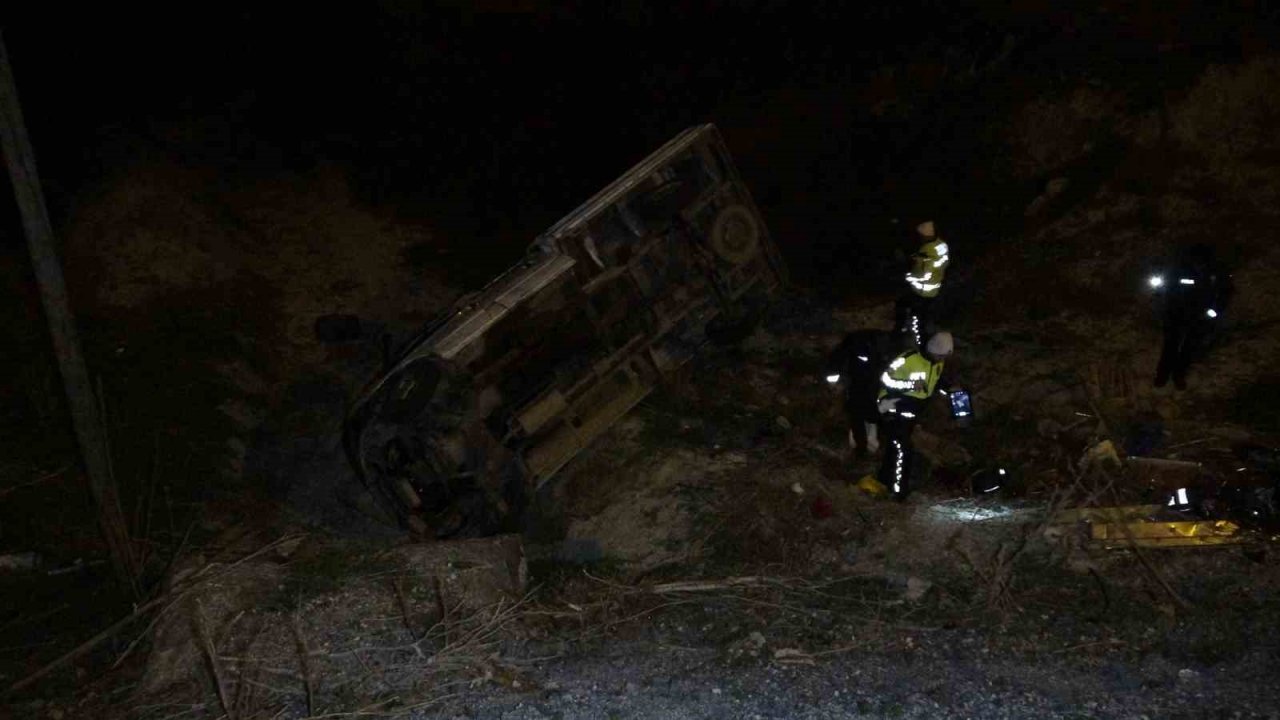 Kontrolden çıkan araç şarampole yuvarlandı: 1 yaralı