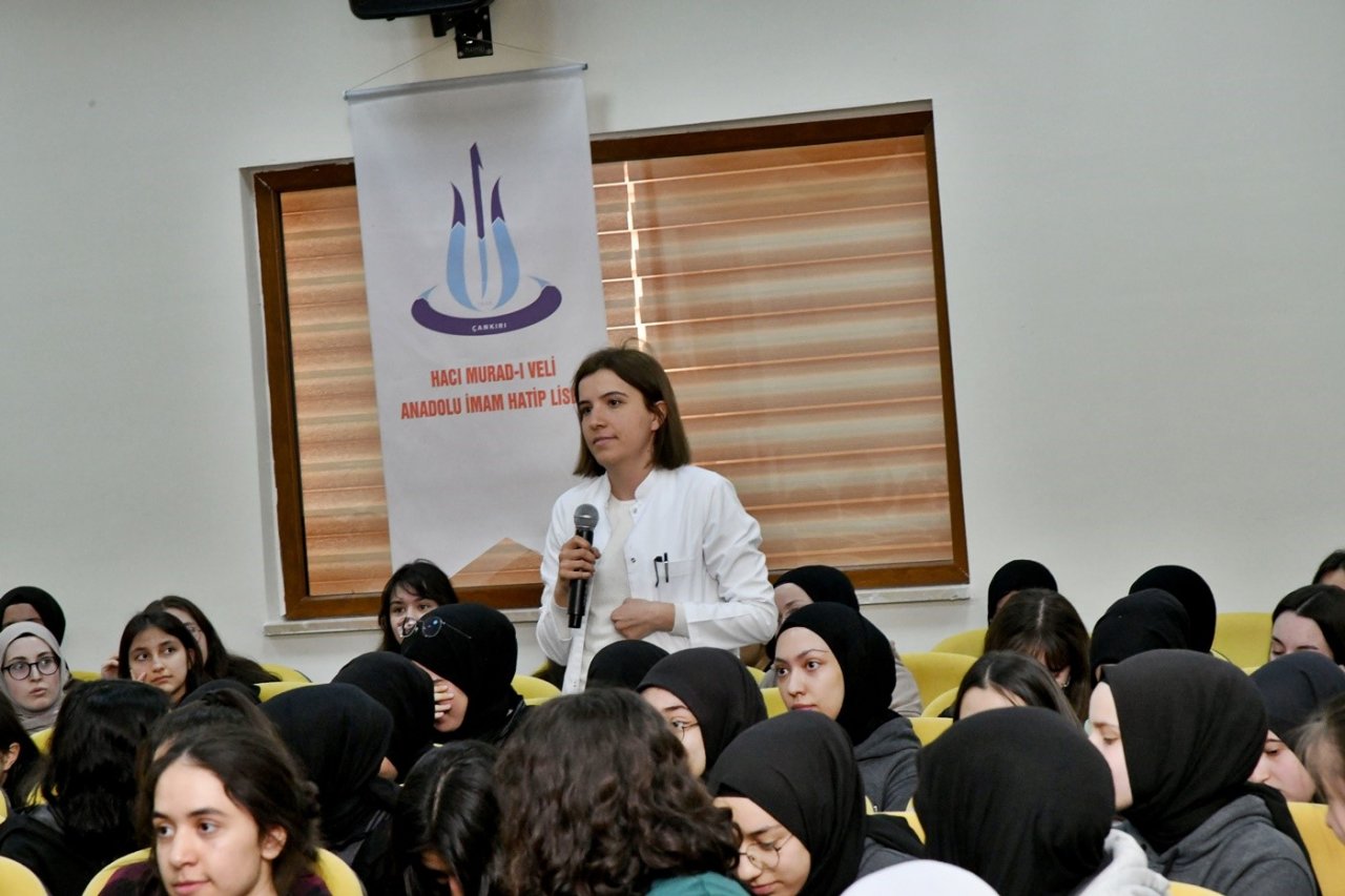 Rektör Çiftçi’den lise öğrencilerine önemli bilgiler