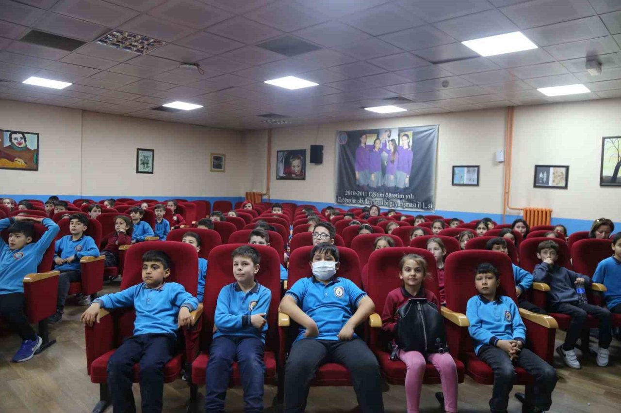 Efeler Belediyesi’nden öğrencilere ’sıfır atık’ eğitimi