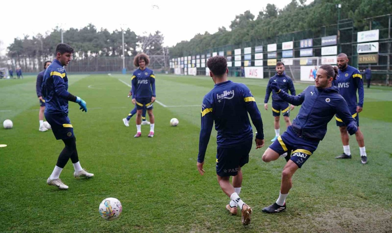 Ali Koç, Fenerbahçe antrenmanını takip etti