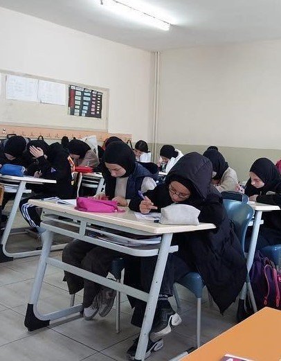 Gediz’de ’Akademik Başarıyı İzleme’ programı sınavları