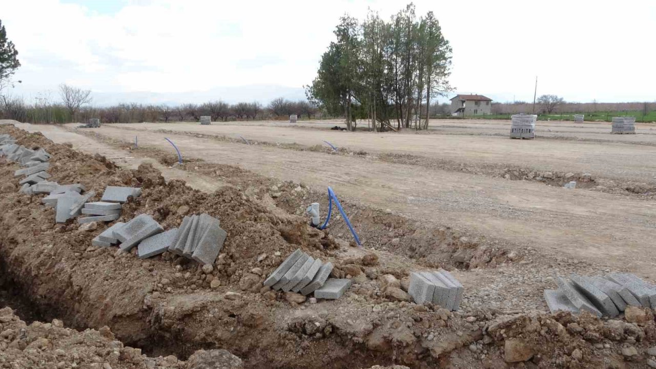 Depremde etkilenen Malatya’da köy evlerinin inşasına başlandı