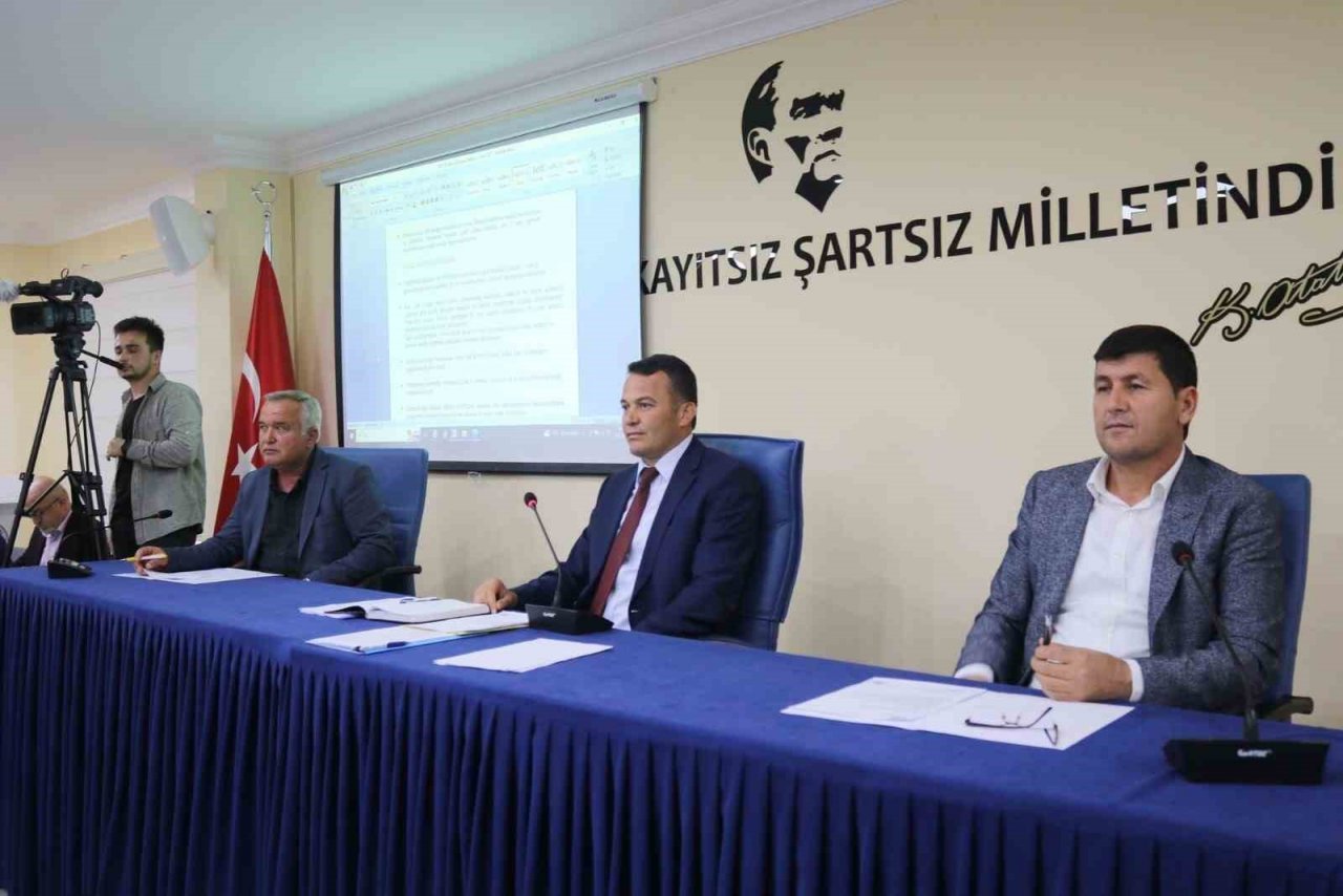 Kaş Belediyesi Nisan ayı meclis toplantısı yapıldı