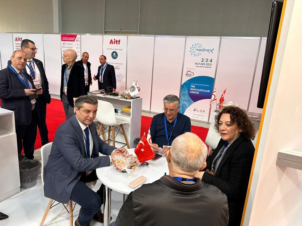 Başkan Topaloğlu Azerbaycan’da Kemer’i tanıtıyor