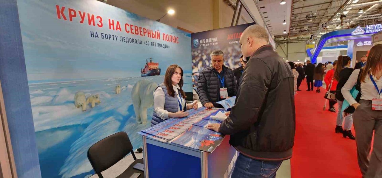 Başkan Topaloğlu Azerbaycan’da Kemer’i tanıtıyor