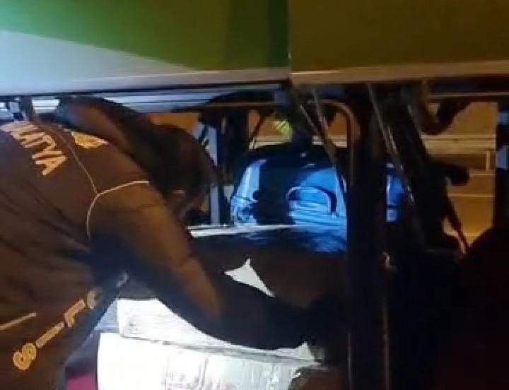Malatya’da yolcu otobüsünde 52 kilo uyuşturucu ele geçirildi