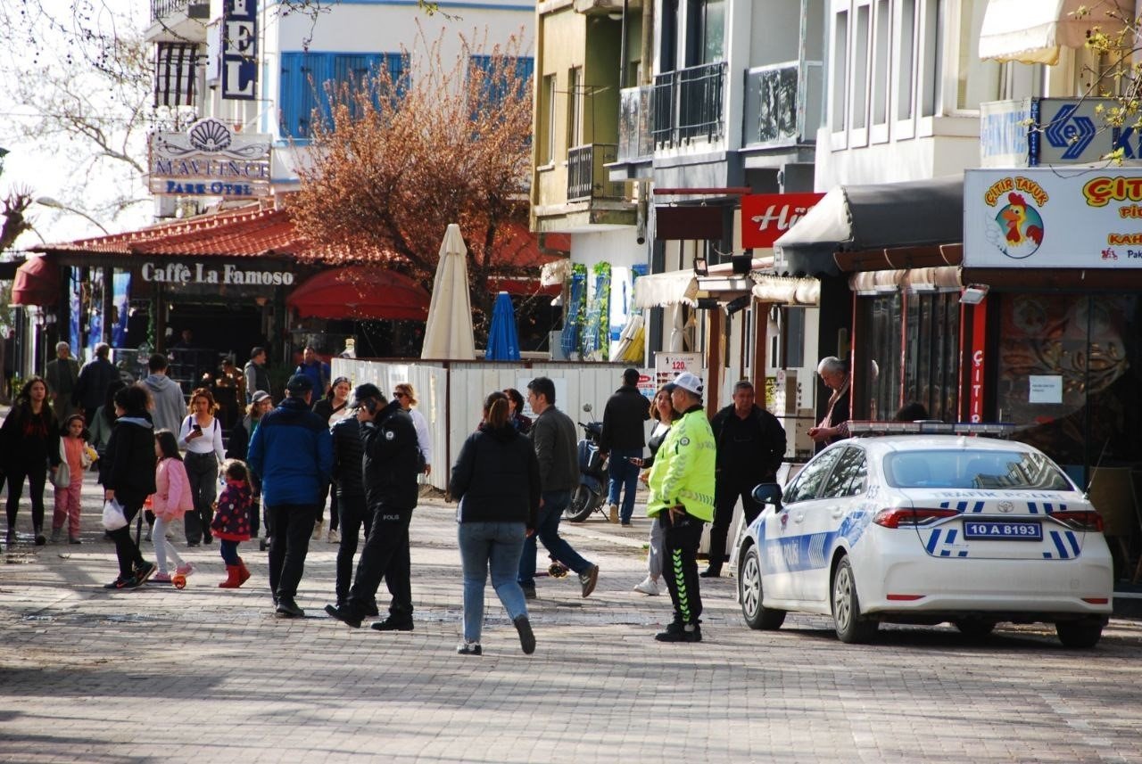 Erdek’te silahlı kavgada 1 kişi yaralandı