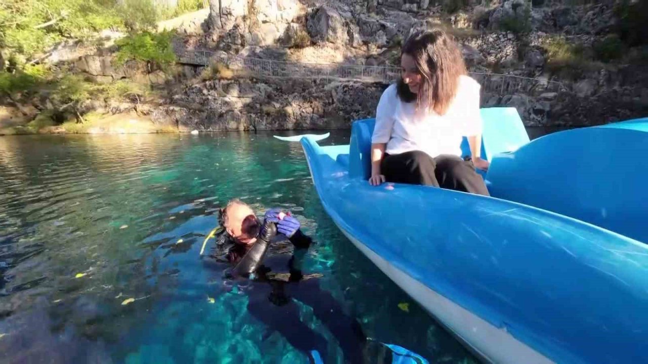 Eşine yaptığı sürprizle tüm erkekleri zora soktu