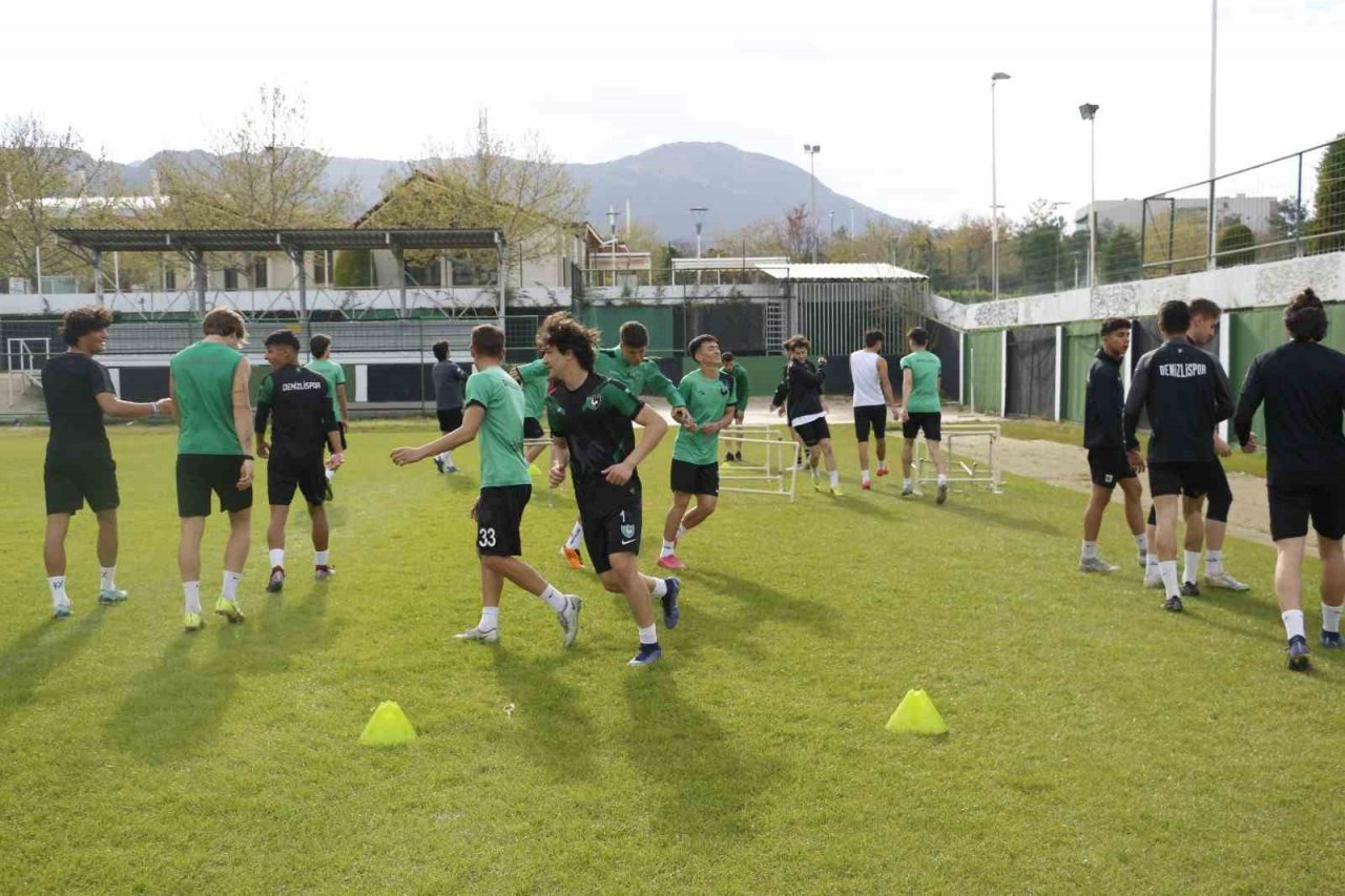 Rize’yi eleyen genç horozlarda hedef Pendikspor