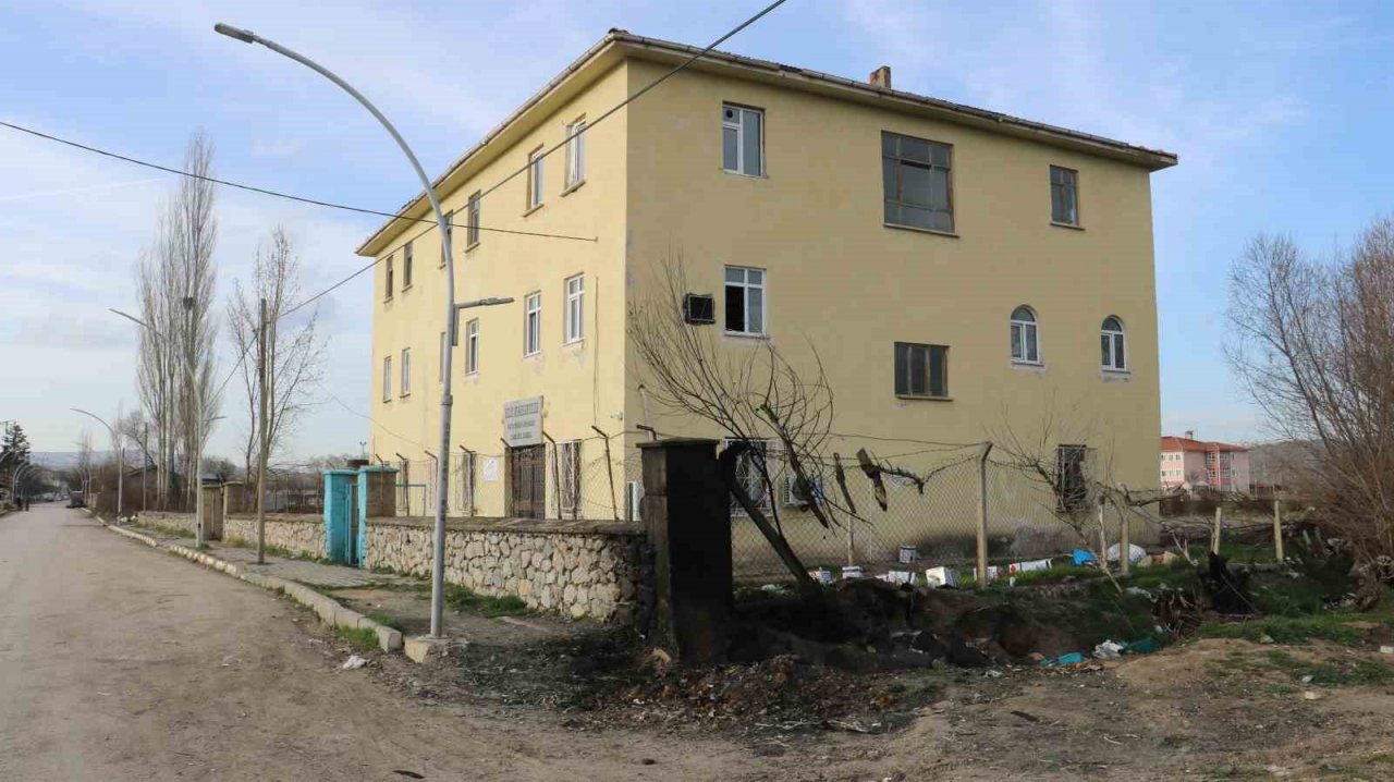 Tokat’ta esrarengiz zehirlenme