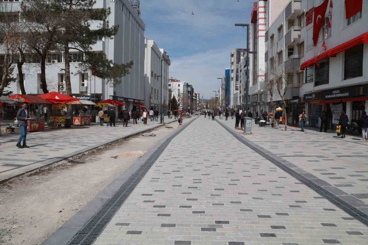 Uşak’a değer katacak projelerin açılış müjdesi geldi