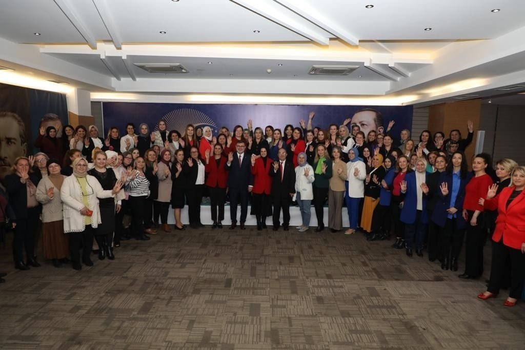 Bayraklı’da Başkan Saygılı’ya coşkulu karşılama